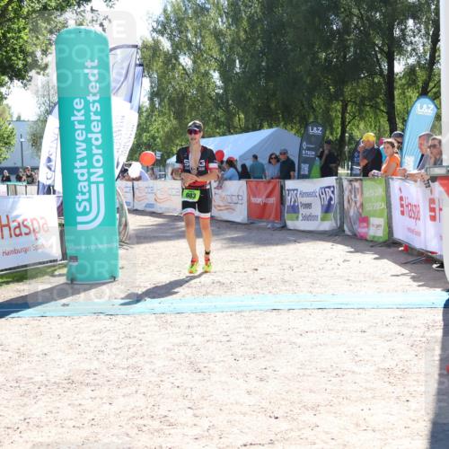 07.09.2025 - 19. Norderstedt Triathlon Zöllner http://msf.ph/oto/8785148 07.09.2025 15:28:29 Ziel 983 meine-sportfotos.de