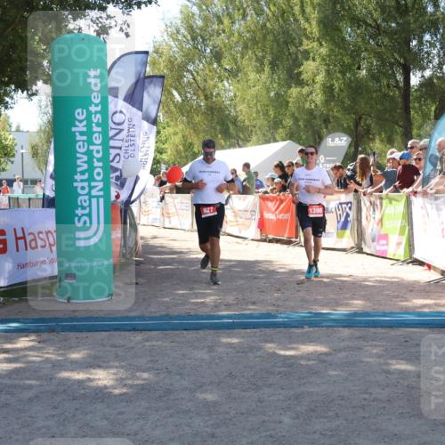 07.09.2025 - 19. Norderstedt Triathlon Zöllner http://msf.ph/oto/8785159 07.09.2025 13:14:20 Ziel 139, 302, 780, 827, 1277, 1293, 1398 meine-sportfotos.de