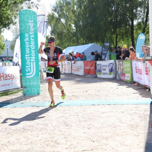07.09.2025 - 19. Norderstedt Triathlon Zöllner http://msf.ph/oto/8785160 07.09.2025 15:28:30 Ziel 983 meine-sportfotos.de