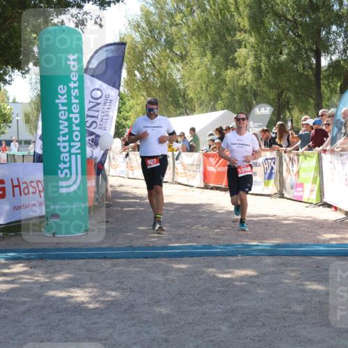 07.09.2025 - 19. Norderstedt Triathlon Zöllner http://msf.ph/oto/8785164 07.09.2025 13:14:20 Ziel 139, 302, 780, 827, 1277, 1293, 1398 meine-sportfotos.de