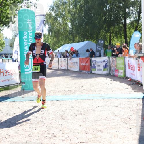 07.09.2025 - 19. Norderstedt Triathlon Zöllner http://msf.ph/oto/8785168 07.09.2025 15:28:30 Ziel 983 meine-sportfotos.de