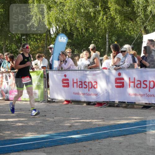 07.09.2025 - 19. Norderstedt Triathlon Zöllner http://msf.ph/oto/8785170 07.09.2025 12:36:37 Ziel 1258 meine-sportfotos.de