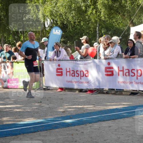 07.09.2025 - 19. Norderstedt Triathlon Zöllner http://msf.ph/oto/8785179 07.09.2025 12:36:42 Ziel 1258, 1319 meine-sportfotos.de