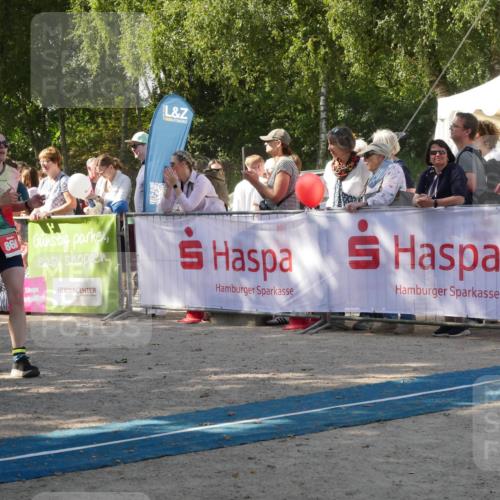 07.09.2025 - 19. Norderstedt Triathlon Zöllner http://msf.ph/oto/8785186 07.09.2025 12:36:47 Ziel 190, 860, 1267, 1319 meine-sportfotos.de
