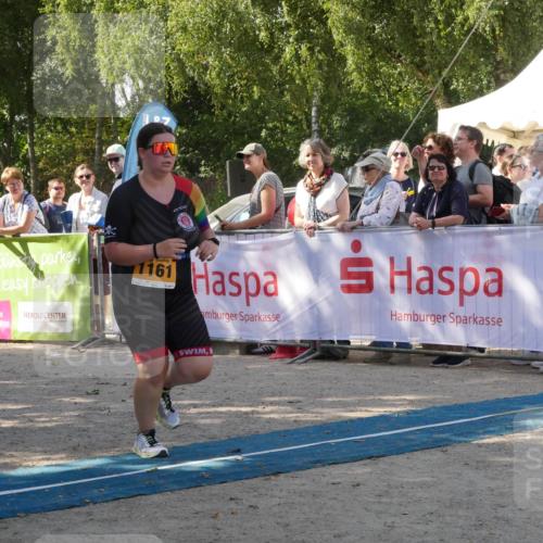 07.09.2025 - 19. Norderstedt Triathlon Zöllner http://msf.ph/oto/8785205 07.09.2025 12:37:01 Ziel 1161 meine-sportfotos.de