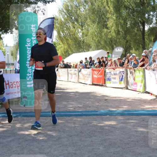 07.09.2025 - 19. Norderstedt Triathlon Zöllner http://msf.ph/oto/8785215 07.09.2025 13:14:49 Ziel 189, 717 meine-sportfotos.de