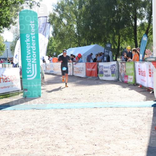 07.09.2025 - 19. Norderstedt Triathlon Zöllner http://msf.ph/oto/8785227 07.09.2025 15:29:19 Ziel 394 meine-sportfotos.de