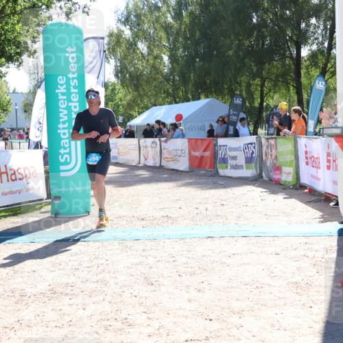 07.09.2025 - 19. Norderstedt Triathlon Zöllner http://msf.ph/oto/8785254 07.09.2025 15:29:21 Ziel 394, 990 meine-sportfotos.de