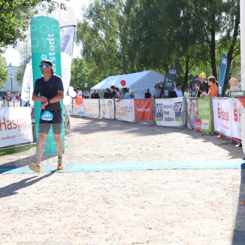 07.09.2025 - 19. Norderstedt Triathlon Zöllner http://msf.ph/oto/8785263 07.09.2025 15:29:22 Ziel 394, 990 meine-sportfotos.de