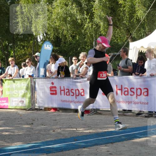 07.09.2025 - 19. Norderstedt Triathlon Zöllner http://msf.ph/oto/8785264 07.09.2025 12:38:31 Ziel 136, 859 meine-sportfotos.de