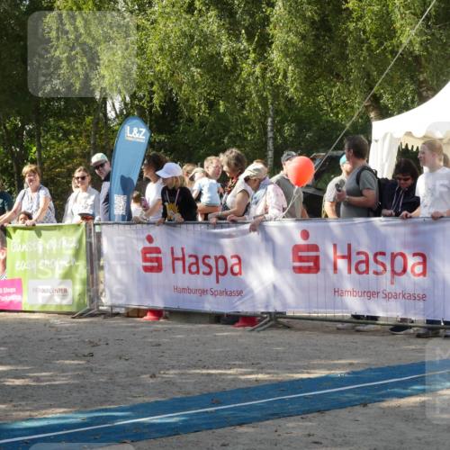 07.09.2025 - 19. Norderstedt Triathlon Zöllner http://msf.ph/oto/8785267 07.09.2025 12:38:32 Ziel 136, 859 meine-sportfotos.de