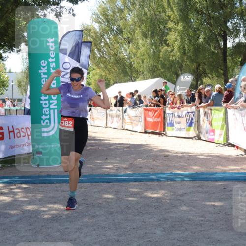 07.09.2025 - 19. Norderstedt Triathlon Zöllner http://msf.ph/oto/8785351 07.09.2025 13:15:22 Ziel 176, 308, 1382 meine-sportfotos.de