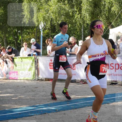 07.09.2025 - 19. Norderstedt Triathlon Zöllner http://msf.ph/oto/8785360 07.09.2025 12:40:20 Ziel 748, 763, 767, 778, 1239 meine-sportfotos.de