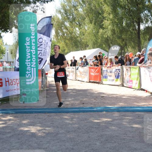 07.09.2025 - 19. Norderstedt Triathlon Zöllner http://msf.ph/oto/8785378 07.09.2025 13:15:32 Ziel 173, 308 meine-sportfotos.de