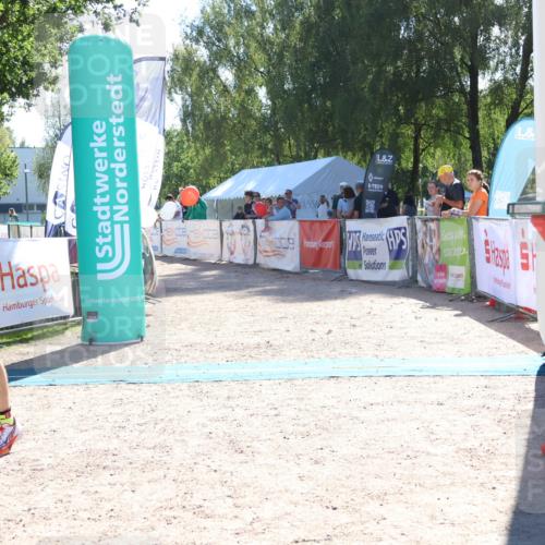 07.09.2025 - 19. Norderstedt Triathlon Zöllner http://msf.ph/oto/8785418 07.09.2025 15:29:53 Ziel 1002 meine-sportfotos.de