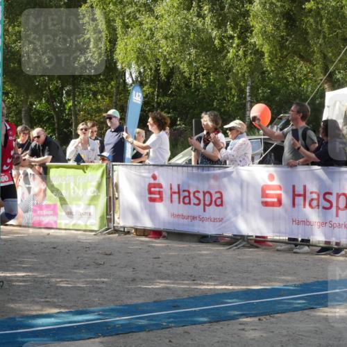 07.09.2025 - 19. Norderstedt Triathlon Zöllner http://msf.ph/oto/8785427 07.09.2025 12:42:28 Ziel 168, 741, 800 meine-sportfotos.de