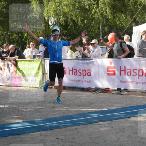 07.09.2025 - 19. Norderstedt Triathlon Zöllner http://msf.ph/oto/8785455 07.09.2025 12:42:35 Ziel 168, 215, 741, 800, 1300 meine-sportfotos.de