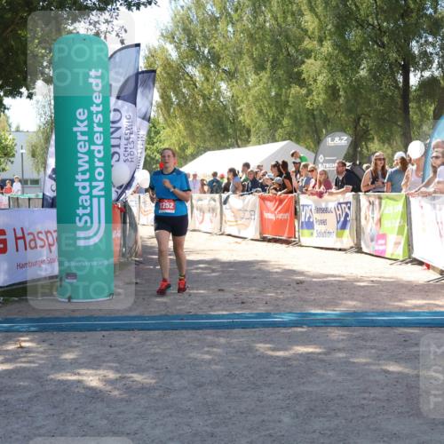 07.09.2025 - 19. Norderstedt Triathlon Zöllner http://msf.ph/oto/8785456 07.09.2025 13:16:11 Ziel 1252, 1297 meine-sportfotos.de