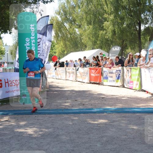 07.09.2025 - 19. Norderstedt Triathlon Zöllner http://msf.ph/oto/8785466 07.09.2025 13:16:12 Ziel 1252 meine-sportfotos.de