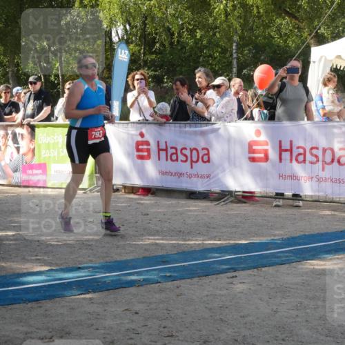 07.09.2025 - 19. Norderstedt Triathlon Zöllner http://msf.ph/oto/8785471 07.09.2025 12:42:52 Ziel 793 meine-sportfotos.de