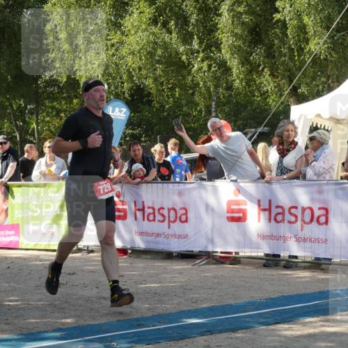 07.09.2025 - 19. Norderstedt Triathlon Zöllner http://msf.ph/oto/8785496 07.09.2025 12:45:46 Ziel 729 meine-sportfotos.de
