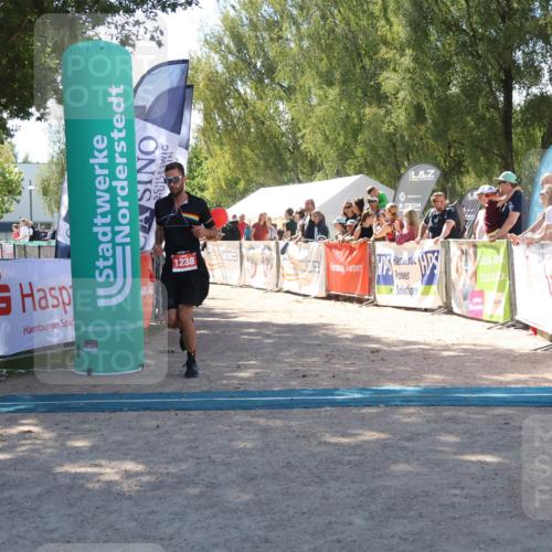 07.09.2025 - 19. Norderstedt Triathlon Zöllner http://msf.ph/oto/8785509 07.09.2025 13:16:56 Ziel 1238 meine-sportfotos.de