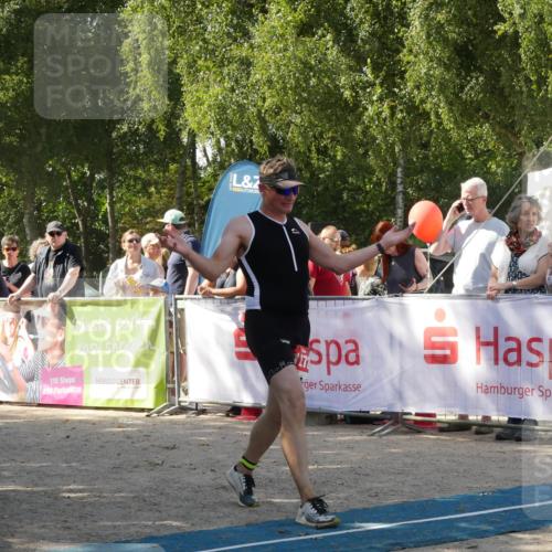 07.09.2025 - 19. Norderstedt Triathlon Zöllner http://msf.ph/oto/8785515 07.09.2025 12:45:53 Ziel 729, 1272 meine-sportfotos.de