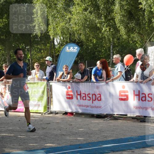 07.09.2025 - 19. Norderstedt Triathlon Zöllner http://msf.ph/oto/8785520 07.09.2025 12:46:15 Ziel 245 meine-sportfotos.de
