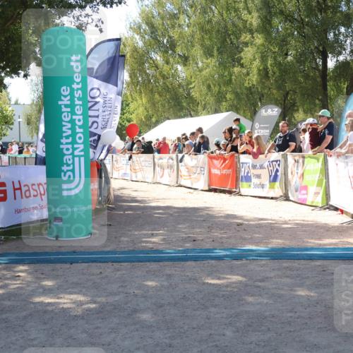 07.09.2025 - 19. Norderstedt Triathlon Zöllner http://msf.ph/oto/8785522 07.09.2025 13:16:58 Ziel 1238 meine-sportfotos.de