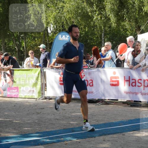 07.09.2025 - 19. Norderstedt Triathlon Zöllner http://msf.ph/oto/8785527 07.09.2025 12:46:15 Ziel 245 meine-sportfotos.de