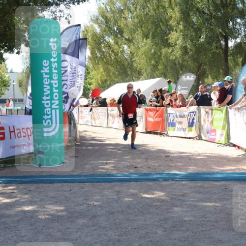 07.09.2025 - 19. Norderstedt Triathlon Zöllner http://msf.ph/oto/8785535 07.09.2025 13:17:07 Ziel 786 meine-sportfotos.de