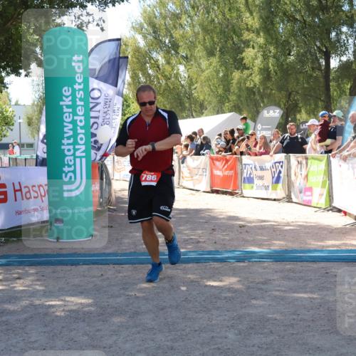 07.09.2025 - 19. Norderstedt Triathlon Zöllner http://msf.ph/oto/8785552 07.09.2025 13:17:09 Ziel 786 meine-sportfotos.de