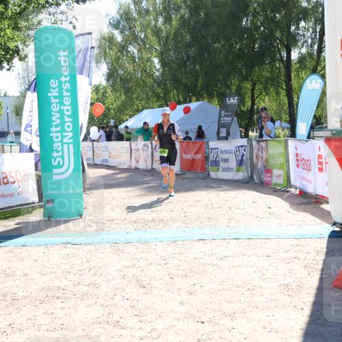 07.09.2025 - 19. Norderstedt Triathlon Zöllner http://msf.ph/oto/8785575 07.09.2025 15:31:56 Ziel 971 meine-sportfotos.de