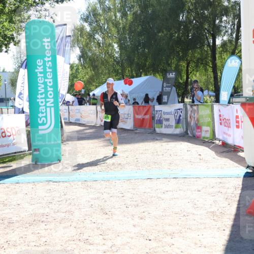 07.09.2025 - 19. Norderstedt Triathlon Zöllner http://msf.ph/oto/8785578 07.09.2025 15:31:56 Ziel 971 meine-sportfotos.de