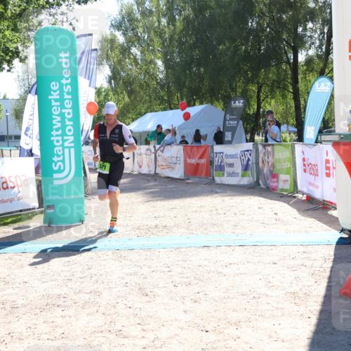 07.09.2025 - 19. Norderstedt Triathlon Zöllner http://msf.ph/oto/8785588 07.09.2025 15:31:57 Ziel 971 meine-sportfotos.de