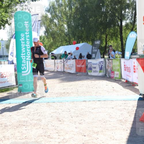 07.09.2025 - 19. Norderstedt Triathlon Zöllner http://msf.ph/oto/8785590 07.09.2025 15:31:57 Ziel 971 meine-sportfotos.de