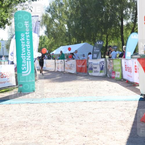 07.09.2025 - 19. Norderstedt Triathlon Zöllner http://msf.ph/oto/8785611 07.09.2025 15:32:32 Ziel 989 meine-sportfotos.de