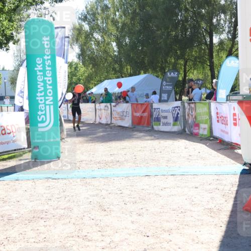 07.09.2025 - 19. Norderstedt Triathlon Zöllner http://msf.ph/oto/8785616 07.09.2025 15:32:32 Ziel 989 meine-sportfotos.de
