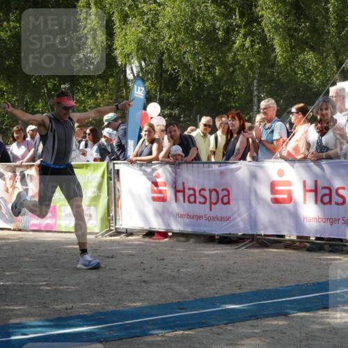 07.09.2025 - 19. Norderstedt Triathlon Zöllner http://msf.ph/oto/8785617 07.09.2025 12:47:47 Ziel 151 meine-sportfotos.de