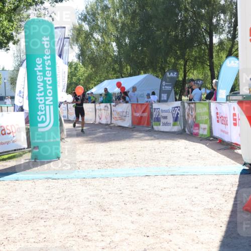07.09.2025 - 19. Norderstedt Triathlon Zöllner http://msf.ph/oto/8785621 07.09.2025 15:32:32 Ziel 989 meine-sportfotos.de
