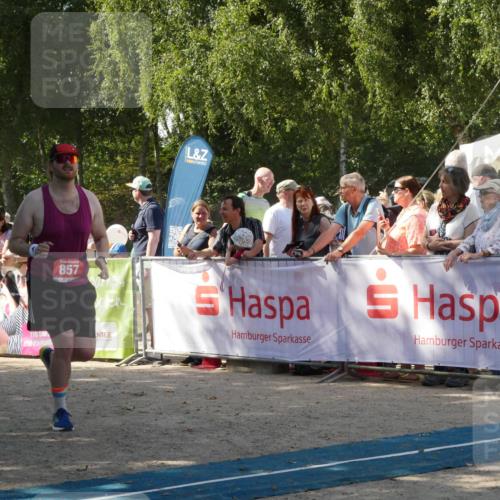 07.09.2025 - 19. Norderstedt Triathlon Zöllner http://msf.ph/oto/8785625 07.09.2025 12:48:15 Ziel 857 meine-sportfotos.de