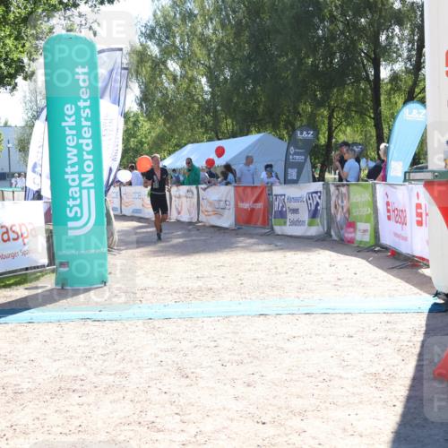 07.09.2025 - 19. Norderstedt Triathlon Zöllner http://msf.ph/oto/8785628 07.09.2025 15:32:33 Ziel 989 meine-sportfotos.de