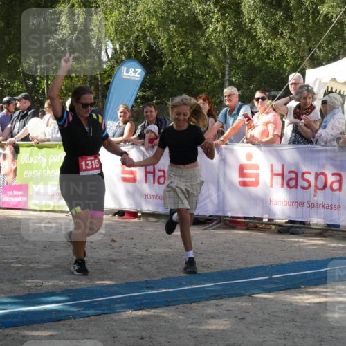 07.09.2025 - 19. Norderstedt Triathlon Zöllner http://msf.ph/oto/8785642 07.09.2025 12:48:37 Ziel 1315 meine-sportfotos.de