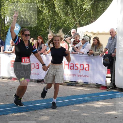 07.09.2025 - 19. Norderstedt Triathlon Zöllner http://msf.ph/oto/8785644 07.09.2025 12:48:37 Ziel 1315 meine-sportfotos.de