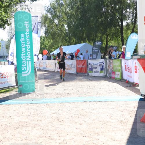 07.09.2025 - 19. Norderstedt Triathlon Zöllner http://msf.ph/oto/8785647 07.09.2025 15:32:34 Ziel 989 meine-sportfotos.de
