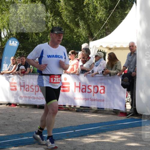 07.09.2025 - 19. Norderstedt Triathlon Zöllner http://msf.ph/oto/8785662 07.09.2025 12:48:54 Ziel 1282, 1349 meine-sportfotos.de