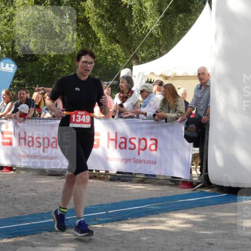 07.09.2025 - 19. Norderstedt Triathlon Zöllner http://msf.ph/oto/8785670 07.09.2025 12:48:57 Ziel 1282, 1349 meine-sportfotos.de