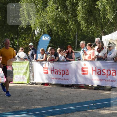 07.09.2025 - 19. Norderstedt Triathlon Zöllner http://msf.ph/oto/8785675 07.09.2025 12:49:06 Ziel 234 meine-sportfotos.de