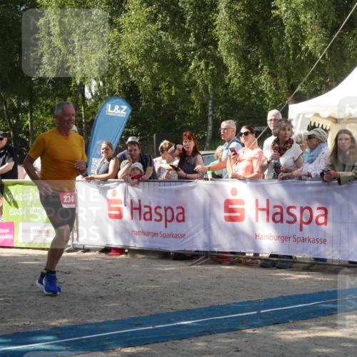 07.09.2025 - 19. Norderstedt Triathlon Zöllner http://msf.ph/oto/8785679 07.09.2025 12:49:06 Ziel 234 meine-sportfotos.de