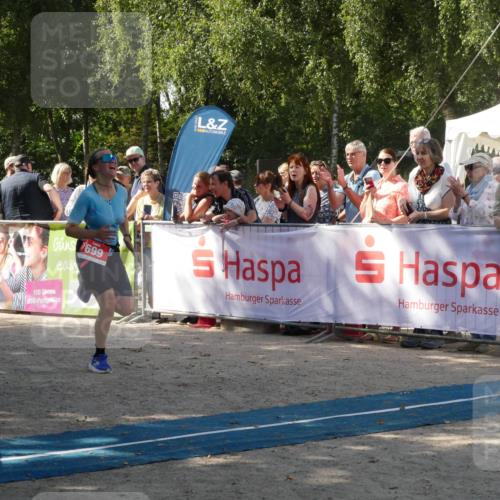 07.09.2025 - 19. Norderstedt Triathlon Zöllner http://msf.ph/oto/8785687 07.09.2025 12:49:34 Ziel 699 meine-sportfotos.de